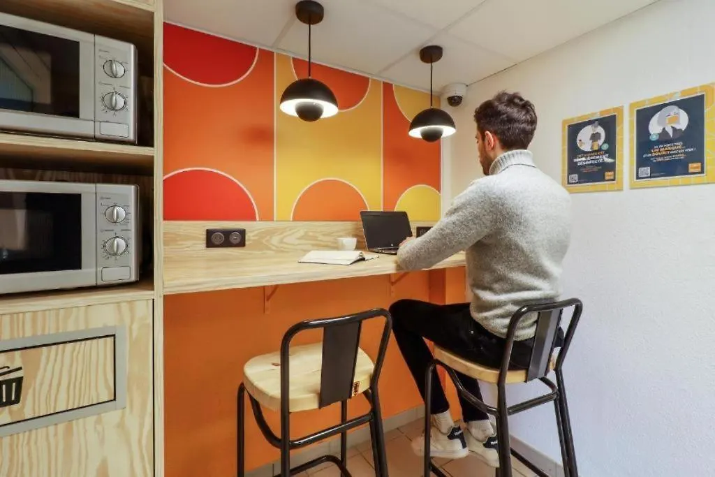 Dayroom Espace Paris Sans Nuitee Et Chambre Partagee Chatillon Nuitee -- Repos Journee Ou Espace Travail 8-19H Proche Tour Eiffel Ou Usage Bureau A L'Heure En Journee -- Nuitee Chatillon Avenue 파리 홈스테이