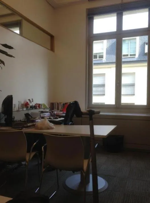 Dayroom Espace Paris Sans Nuitee Et Chambre Partagee Chatillon Nuitee -- Repos Journee Ou Espace Travail 8-19H Proche Tour Eiffel Ou Usage Bureau A L'Heure En Journee -- Nuitee Chatillon Avenue Paris
